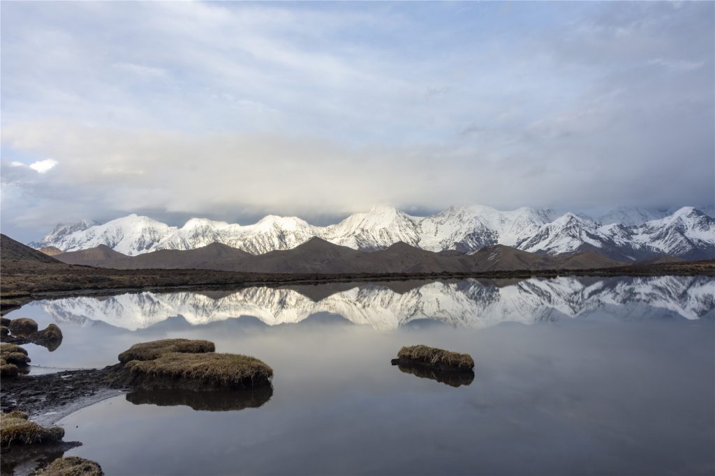 雪峰争艳之三嗯措