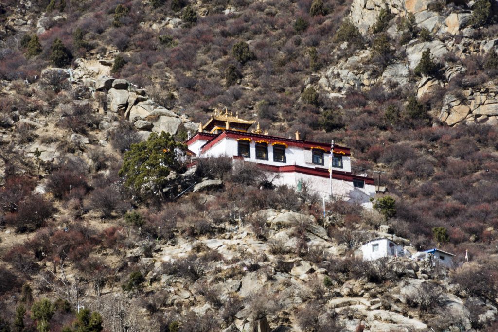 青朴修行地，西藏“终南山”