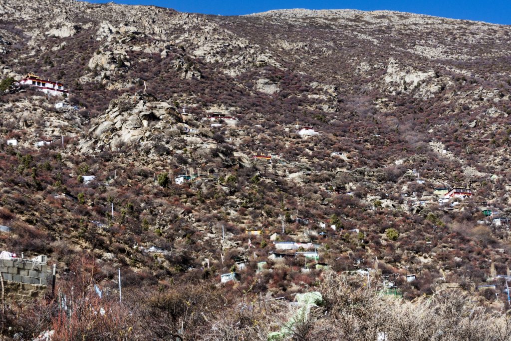 青朴修行地，西藏“终南山”