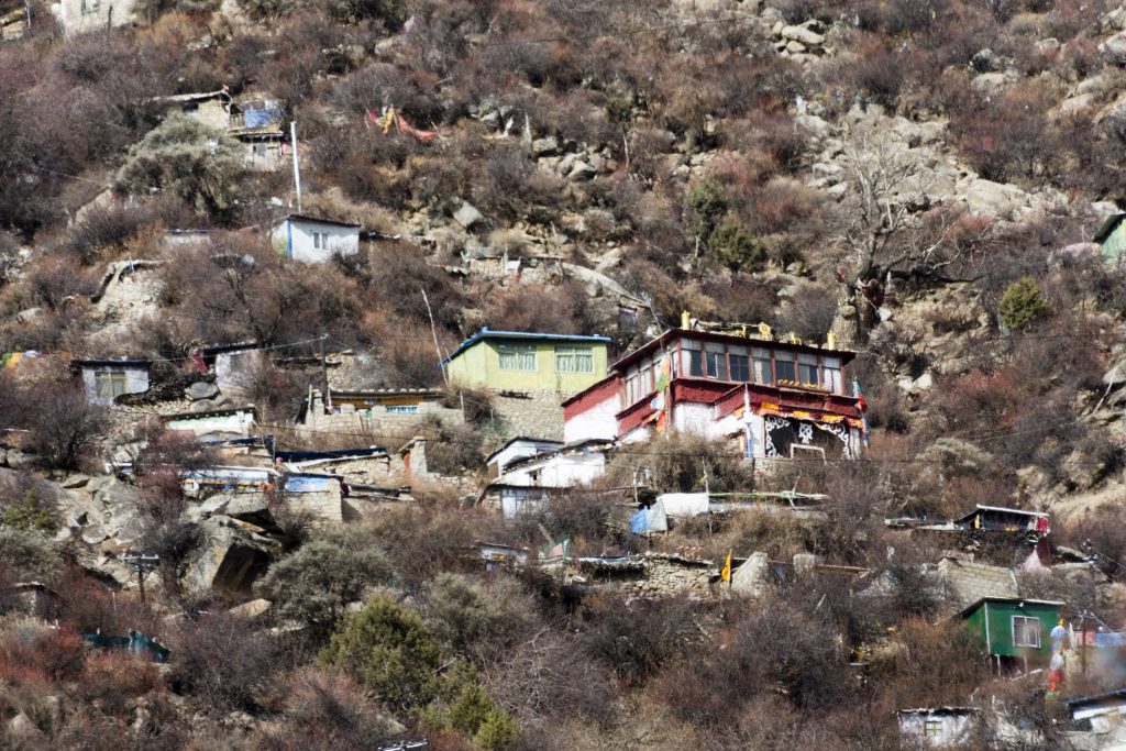 青朴修行地，西藏“终南山”